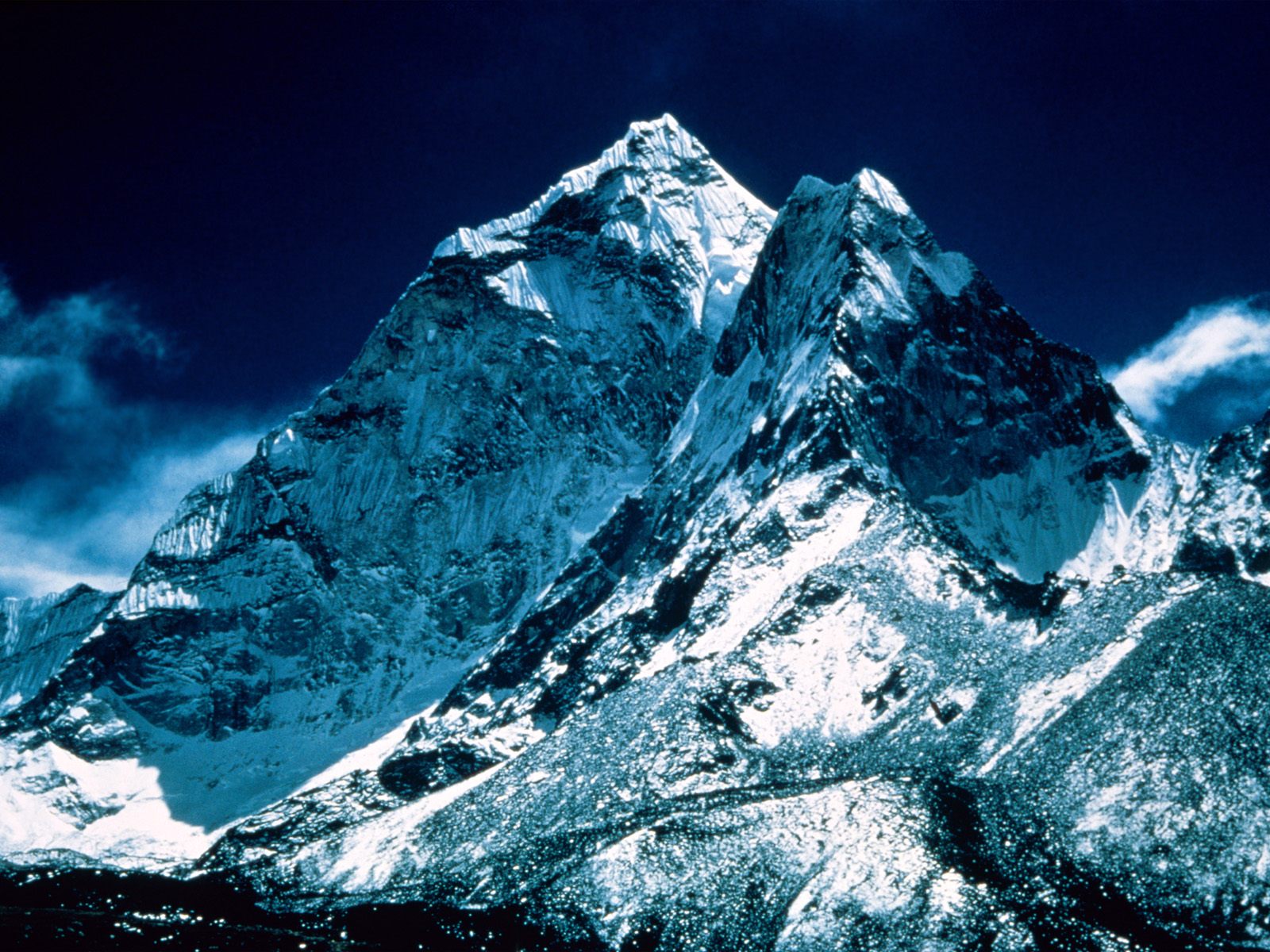 Mount Everest: The Majestic Roof of the World