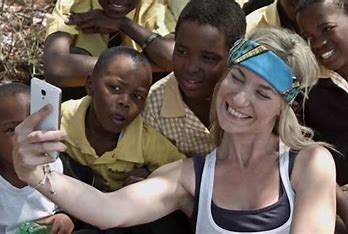 Voluntourism Unveiled: Making a Difference While Seeing the World